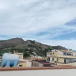 公寓 La Terrazza Solarium, In Pieno Centro 60m Dalla Stazione Ferroviaria 700m Dal Mare 圣塔·弗拉维亚