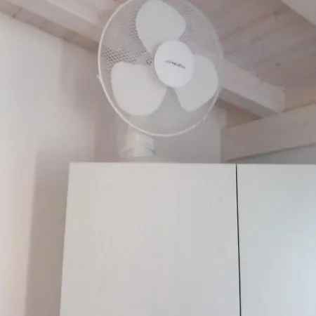 La Terrazza Solarium, In Pieno Centro 60m Dalla Stazione Ferroviaria 700m Dal Mare Apartament *