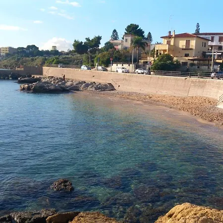 La Terrazza Solarium, In Pieno Centro 60m Dalla Stazione Ferroviaria 700m Dal Mare Santa Flavia