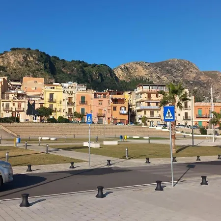 Appartement La Terrazza Solarium, In Pieno Centro 60m Dalla Stazione Ferroviaria 700m Dal Mare *