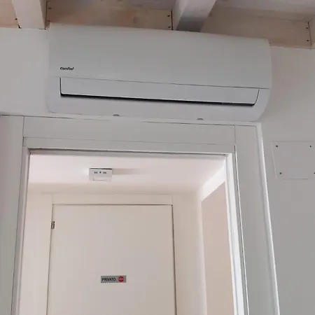 La Terrazza Solarium, In Pieno Centro 60m Dalla Stazione Ferroviaria 700m Dal Mare *