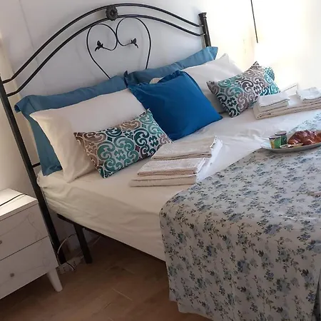 La Terrazza Solarium, In Pieno Centro 60m Dalla Stazione Ferroviaria 700m Dal Mare Appartement *